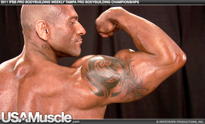 2011 IFBB PBW Pro Championships Men’s Backstage Posing & Pump Room Part 1