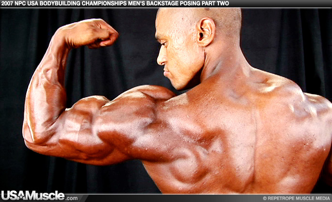 2007 NPC USA Bodybuilding Championships Men’s Backstage Posing Part 2