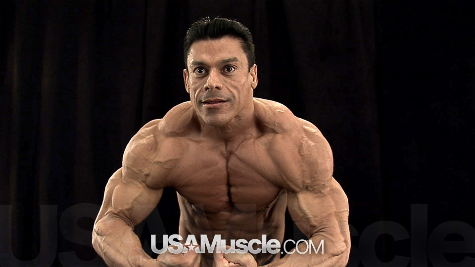 2012 NPC Nationals Men’s Bodybuilding Backstage Posing Part 2