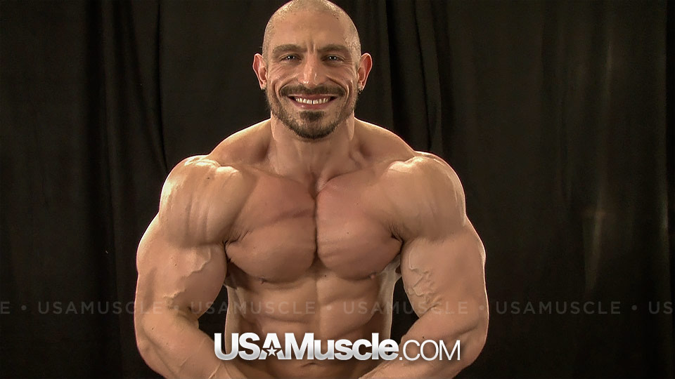 2013 NPC National Championships Men’s Bodybuilding Backstage Posing Part 3