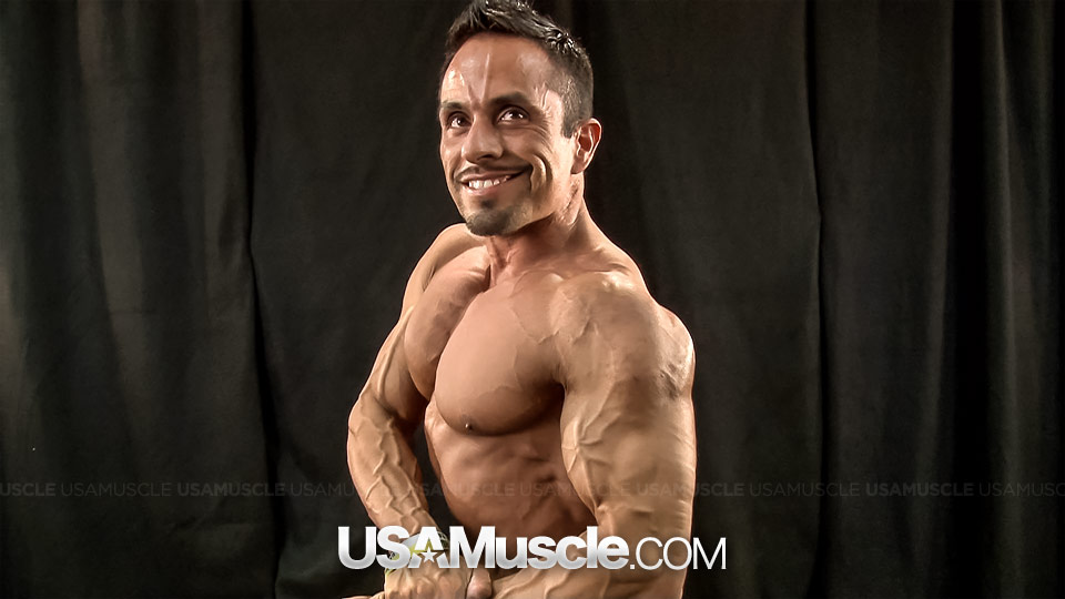 2014 NPC Nationals Men’s Bodybuilding Backstage Posing Part 1