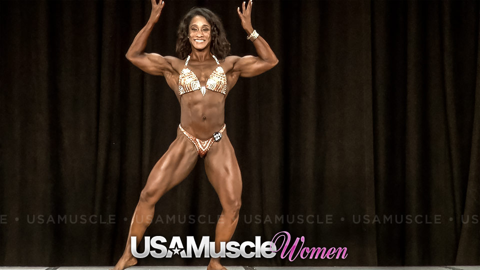 Photo of Mariko Cobbs – May 24, 2015 (Slide 1 of 2)